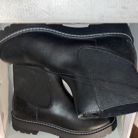 Dolce Vita Chelsea Black Boots 9 Women - Picture 2 of 9